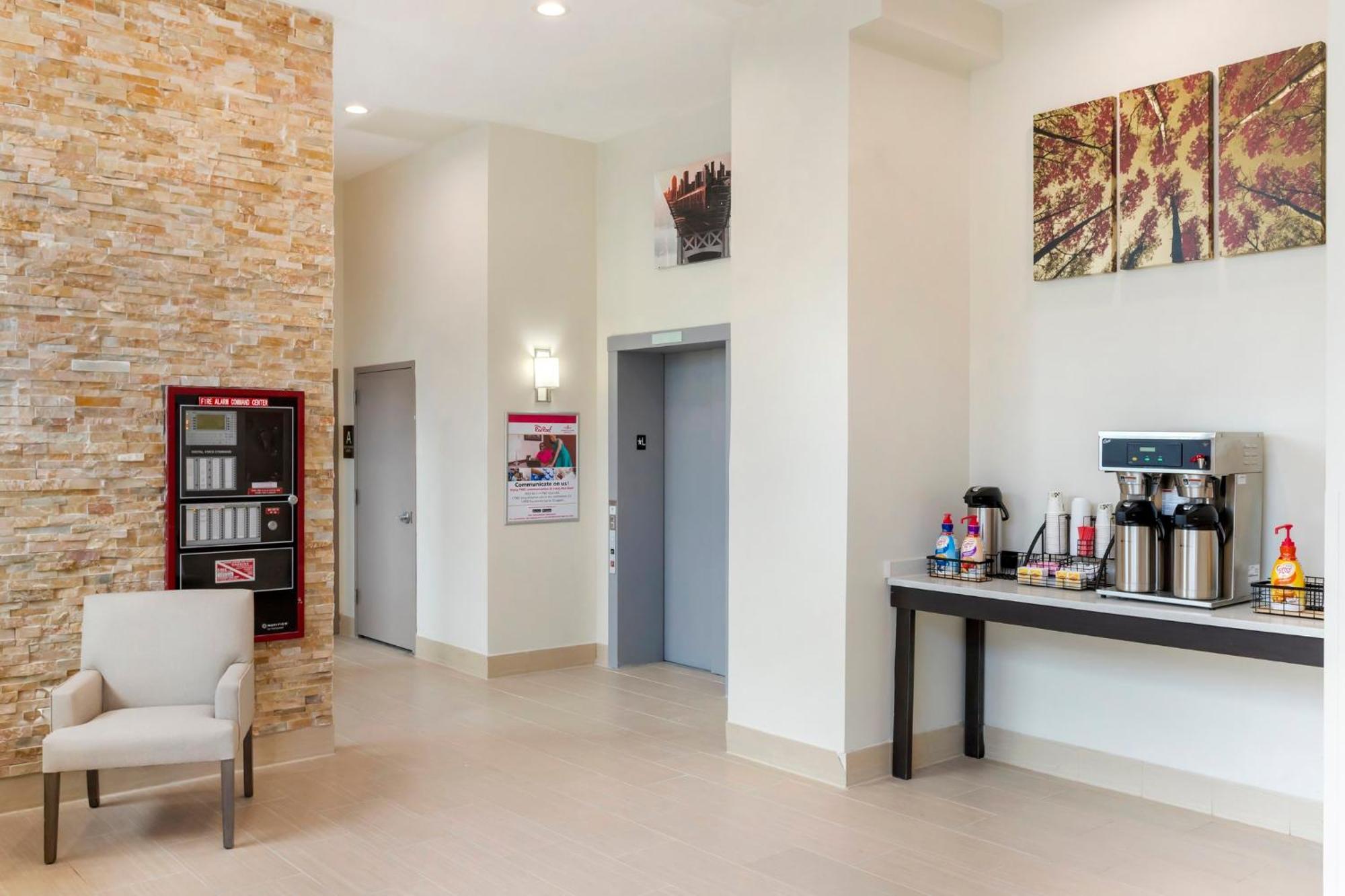 ניו יורק Red Roof Inn Plus Jamaica, Ny - Jfk Airport מראה חיצוני תמונה